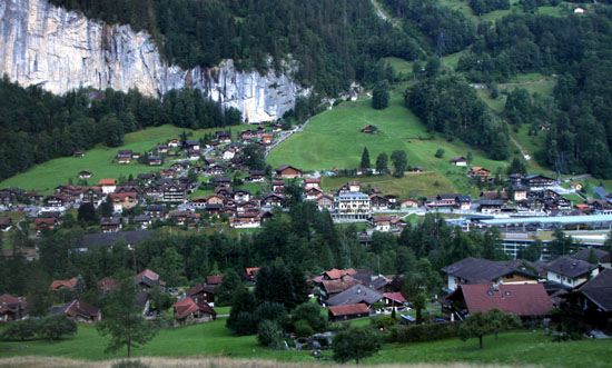 スイスの山巡り6　車窓から_e0048413_18161715.jpg
