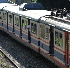 イスタンブール : トルコ イスタンブール トルコ国鉄の近郊電車 : 資料館の書庫から