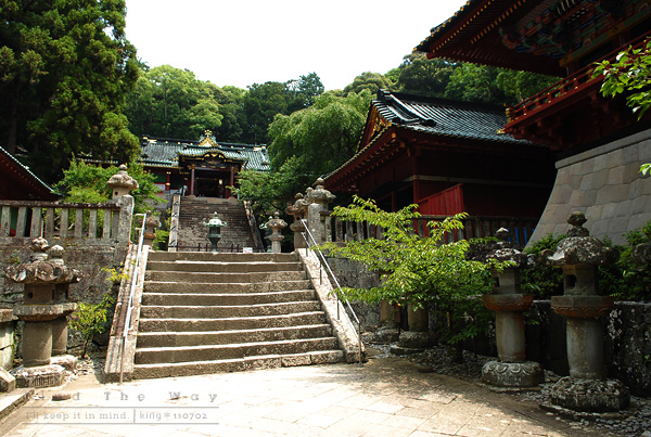 【散歩日和】静岡・久能山東照宮　３／４　〜 楼門と境内_f0054594_452134.jpg