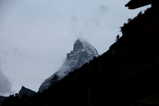 スイスの山巡り９　マッターホルンへ①_e0048413_1293698.jpg