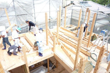 北九州市八幡西区三ヶ森にてOM建築中!~太陽の下の男たち_b0112371_17491318.jpg