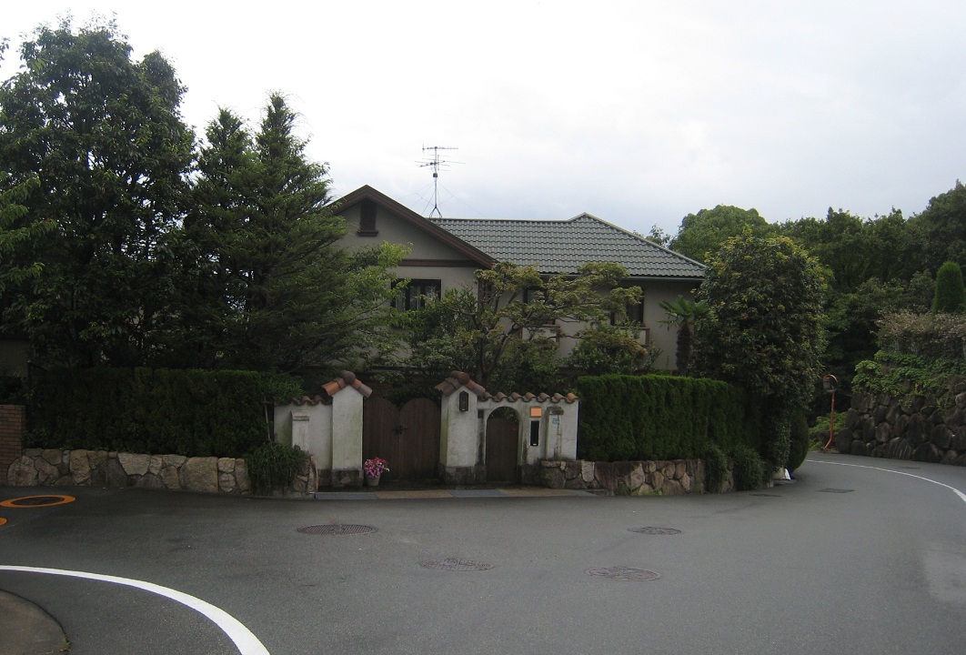 六麓荘_f0205367_15175111.jpg