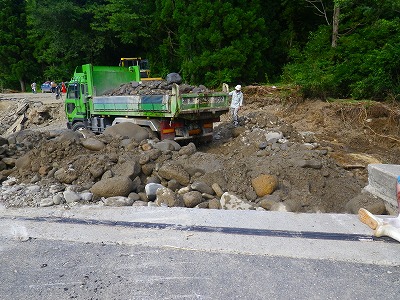 【只見町豪雨】8月6日　叶津地区_d0027904_21363716.jpg