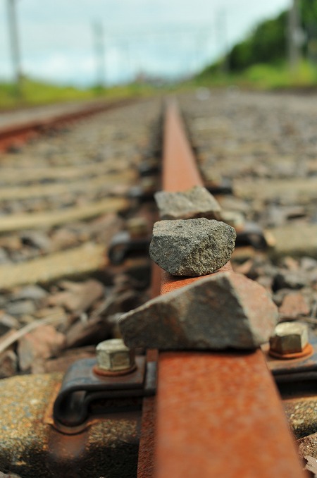 線路に石を置く The Rail And The Stone 日々是好日 Here Comes The Sun