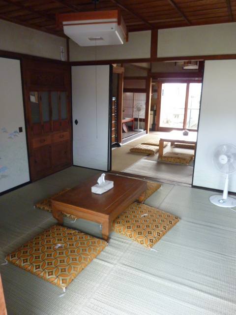 シェアハウス開設からの1ヶ月を振り返って(2)_a0080610_1458415.jpg