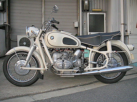 【BMW R69S + スタイプTR500】_e0218639_2252191.jpg