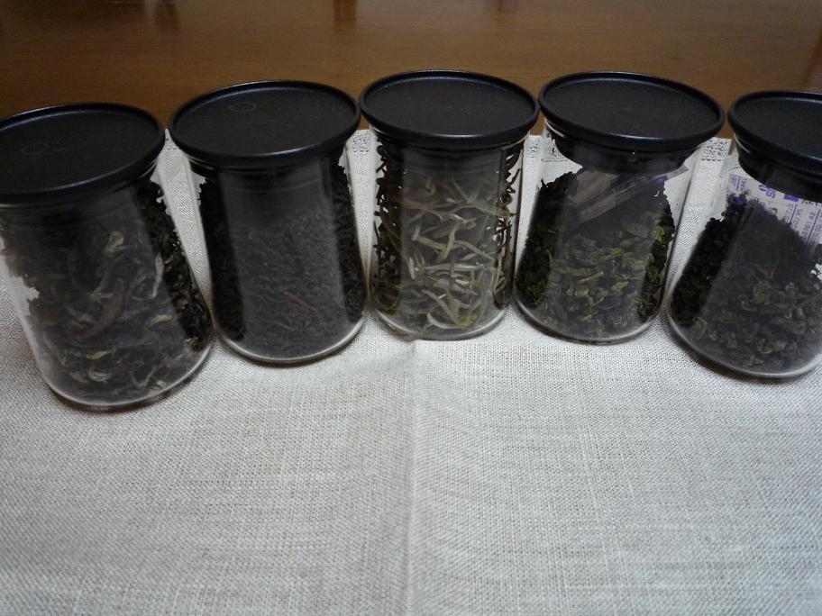 イワキ Iwaki 新しい耐熱ガラスの保存容器の使い心地と無印良品の保存容器との比較 絵本のある暮らし