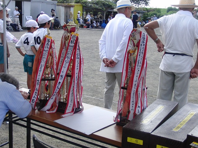 「目指せ!なでしこジャパン」 暑い中でのジュニアゲートボール大会_f0141310_7131840.jpg