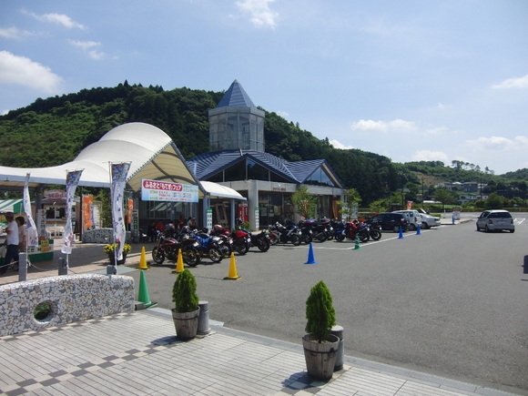 e0026541_00595.jpg
