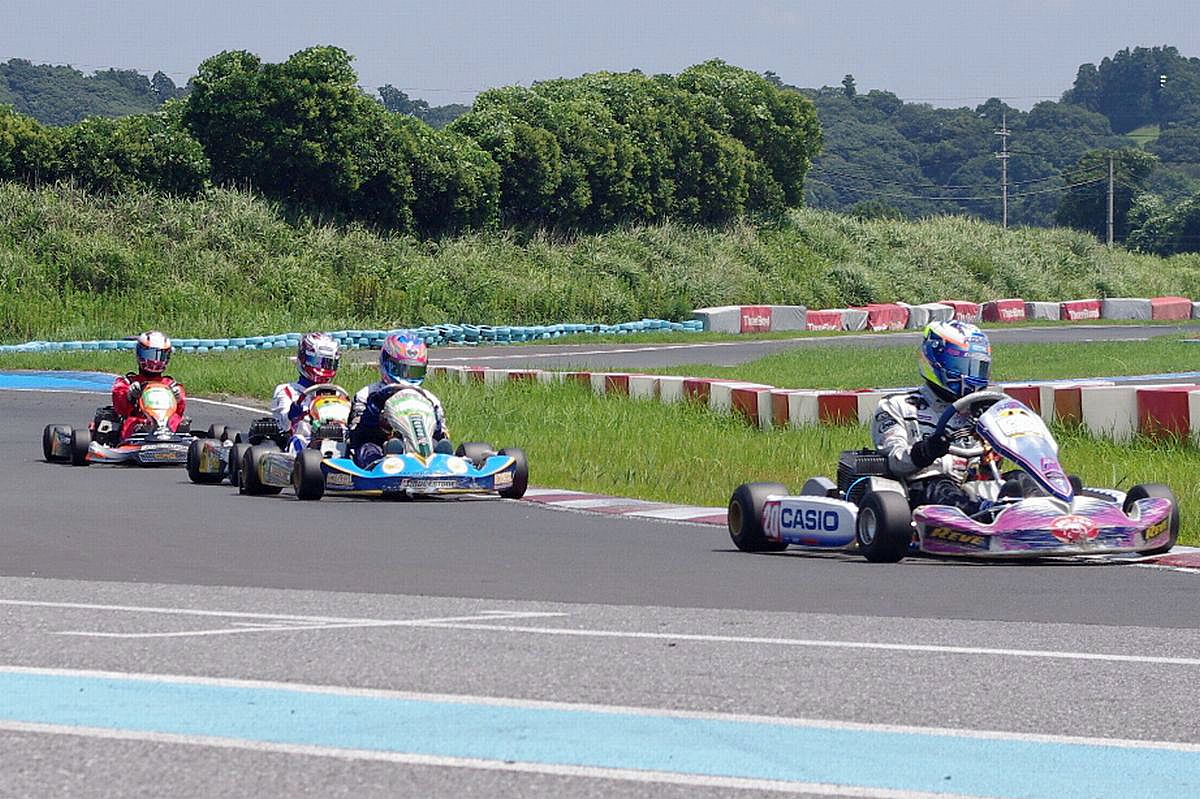 8月10日(水曜)武藤英紀選手、ご来場！_c0224820_1130777.jpg