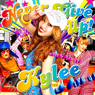 アメリカ在住の現役女子高生シンガーKylee、アメリカでの自身初ライブに、3000人が熱狂!!_e0025035_12193048.jpg