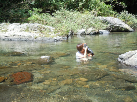 実家での夏の想い出「川泳ぎ編」_c0033145_1439596.jpg