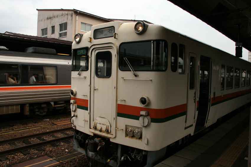 JR高山本線「高山駅」♪_d0058941_2014234.jpg