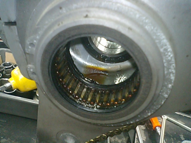 NSR250制作!!_e0114857_22103651.jpg