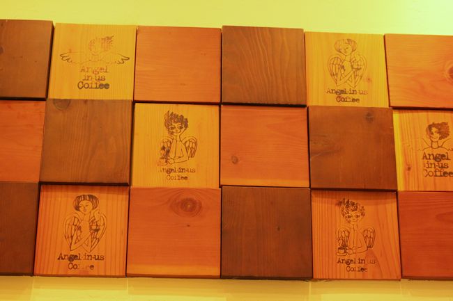 韓国旅行その5　「夜の明洞＆Angel-in-us Coffee」_d0148729_22483994.jpg