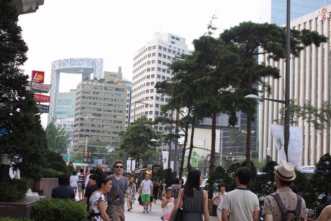 韓国旅行その5　「夜の明洞＆Angel-in-us Coffee」_d0148729_225122.jpg