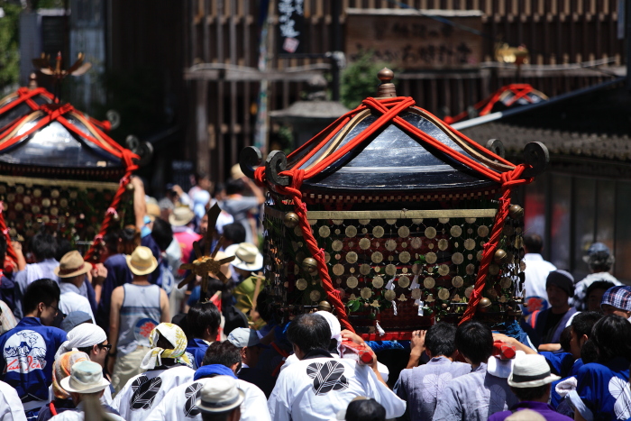 阿蘇神社の神輿_e0135098_17235620.jpg