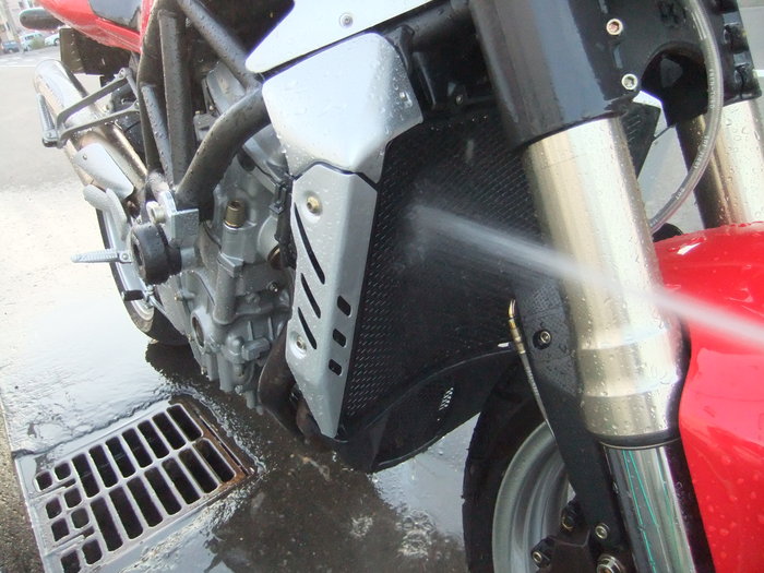 水浴び&洗車!!_c0226202_1858647.jpg