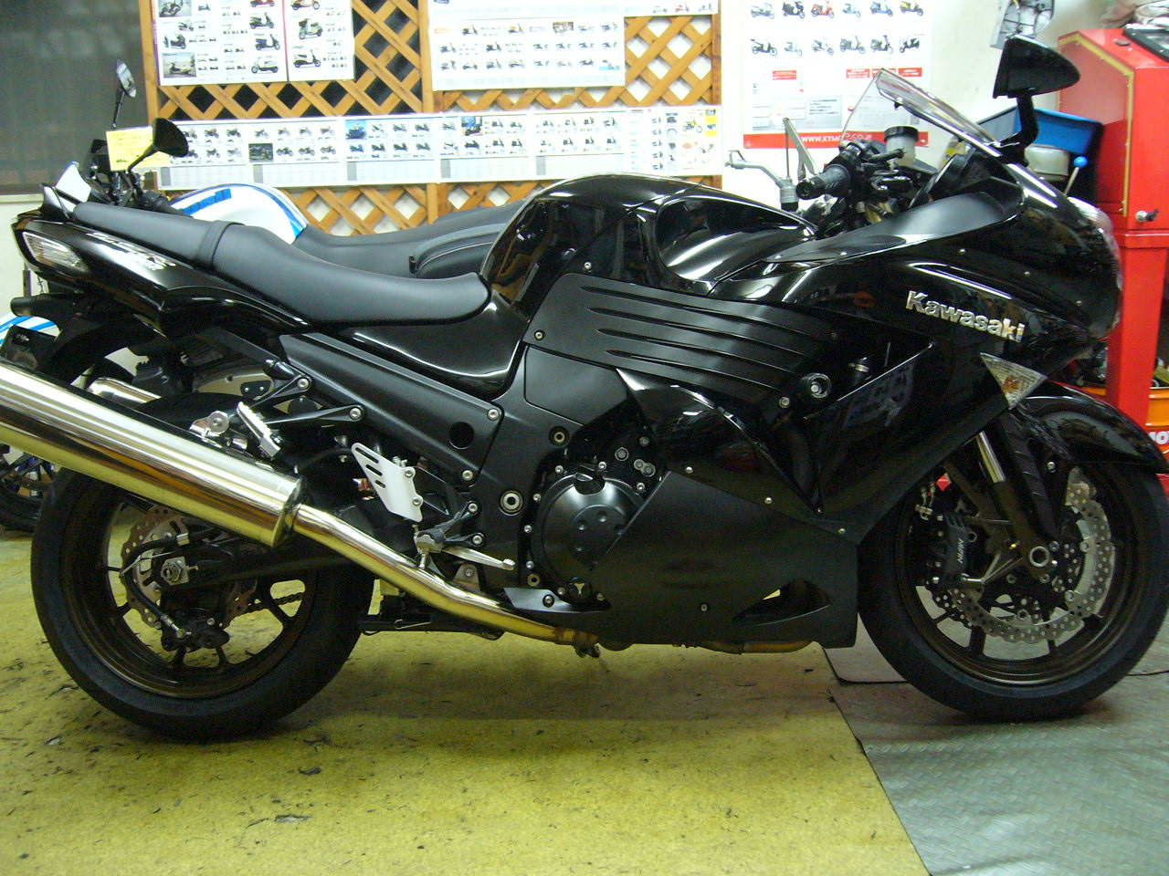 ZZ-R1400&ninja400R_b0133403_1027412.jpg