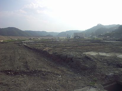 夏の帰省２０１１～２日目（被災地の光景）_a0096557_20361498.jpg