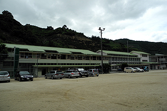 日土小学校 夏の建築学校2011_e0066586_9134694.jpg