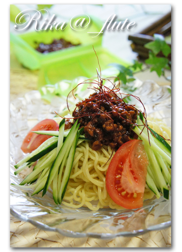 ルクエで簡単肉味噌 ジャージャー麺_c0103827_10334320.jpg
