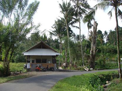 ワルン・ジュンプンガン(Warung Jumpungan)がオープンしております。_a0120328_2044564.jpg