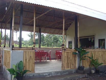 ワルン・ジュンプンガン(Warung Jumpungan)がオープンしております。_a0120328_2051812.jpg