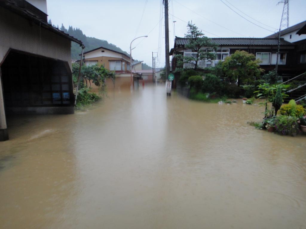 ７．３０水害（新潟・福島豪雨）_b0092684_16482725.jpg