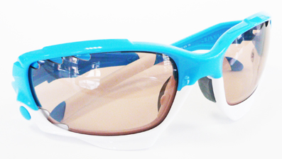 OAKLEYスイッチロックアイウェア2011サマーカラー登場！_c0003493_9332843.jpg