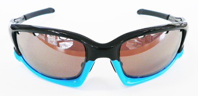 OAKLEYスイッチロックアイウェア2011サマーカラー登場！_c0003493_9363855.jpg