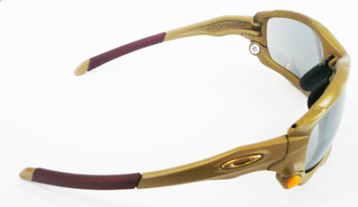 OAKLEYスイッチロックアイウェア2011サマーカラー登場!_c0003493_9395877.jpg