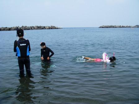 西伊豆 小土肥海水浴場はシュノーケルの穴場 カイトスの箱