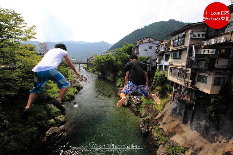 郡上八幡写真撮影記00 予告編 川飛び込み 写真追加 甍の波 郡上八幡写真撮影記00 予告編 川飛び込み 写真追加 甍の波