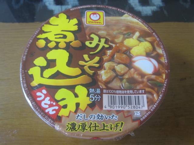 名古屋B級グルメ番外編 マルちゃん「みそ煮込みうどん」¥128_b0042308_1243354.jpg