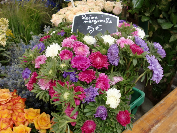 花屋の隣_e0222766_2139652.jpg