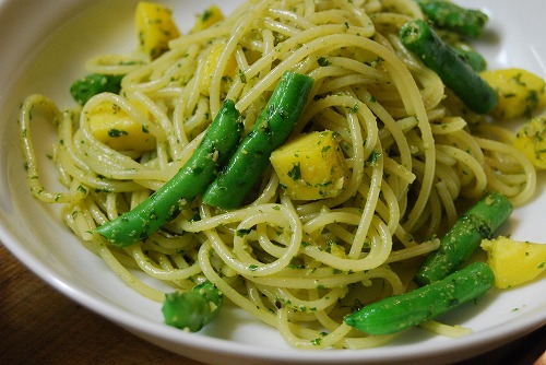 野菜たっぷり、ジェノベーゼ_c0124100_21241234.jpg