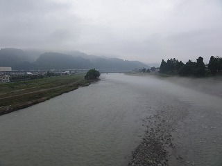 魚野川の朝_a0084753_9184853.jpg