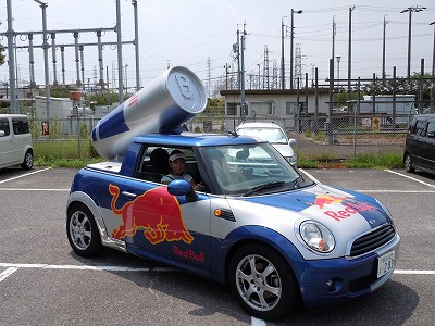 レッドブルガールズがやってきた！_c0181475_13135614.jpg