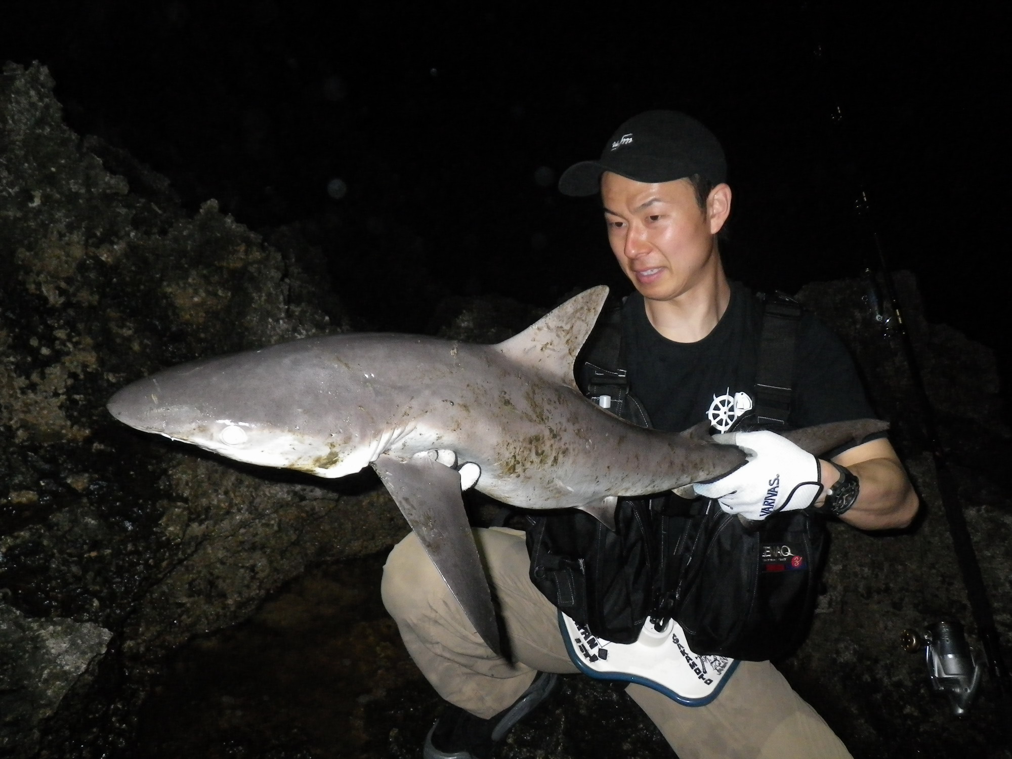 沖縄　離島遠征　磯からGTを狙う！！(その２)_a0153216_1339349.jpg