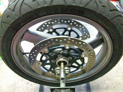 GPZ900Rニンジャ タイヤ交換+α・・・ : フロントロウのGPZ900R