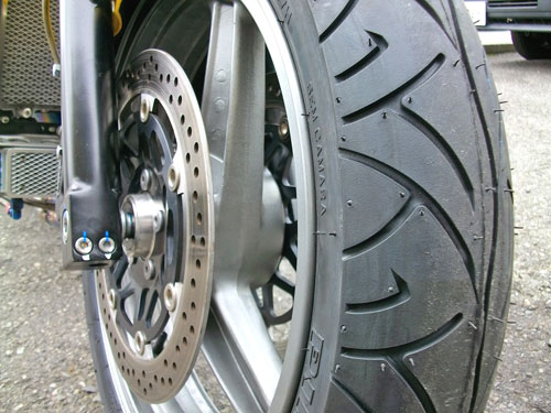 GPZ900Rニンジャ タイヤ交換+α・・・ : フロントロウのGPZ900Rニンジャ
