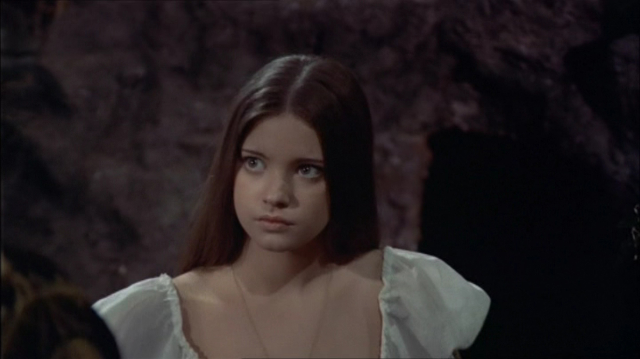 リン・フレデリック（Lynne Frederick）「吸血鬼サーカス団（Vampire Circus）」（1972）《後編》_e0042361_22185820.jpg