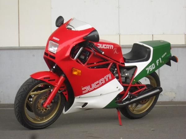 ドゥカティ（Ducati ）　７５０Ｆ１_e0048391_8222547.jpg
