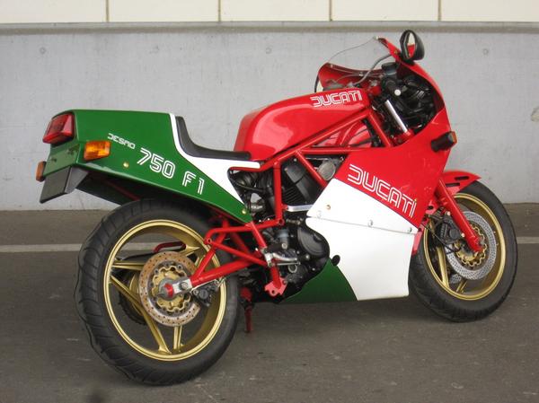 ドゥカティ（Ducati ）　７５０Ｆ１_e0048391_8222623.jpg