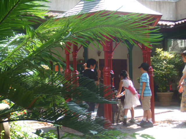 e0068480_1627438.jpg