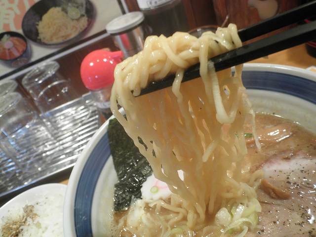 豚骨魚介ラーメン　七福丸　北巽店_c0118393_9243044.jpg