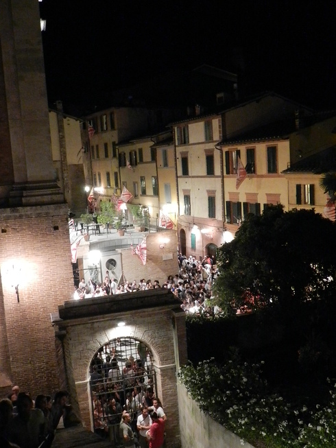 パリオダイジェスト　IL PALIO 16 agosto in 2011_f0230537_2093066.jpg