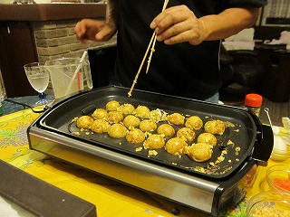 タコ焼き!_d0133485_8335940.jpg