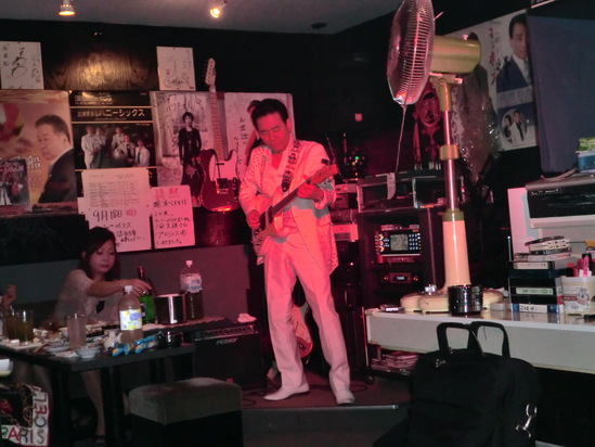 ミュージックハウス ライブ_e0119092_11485455.jpg